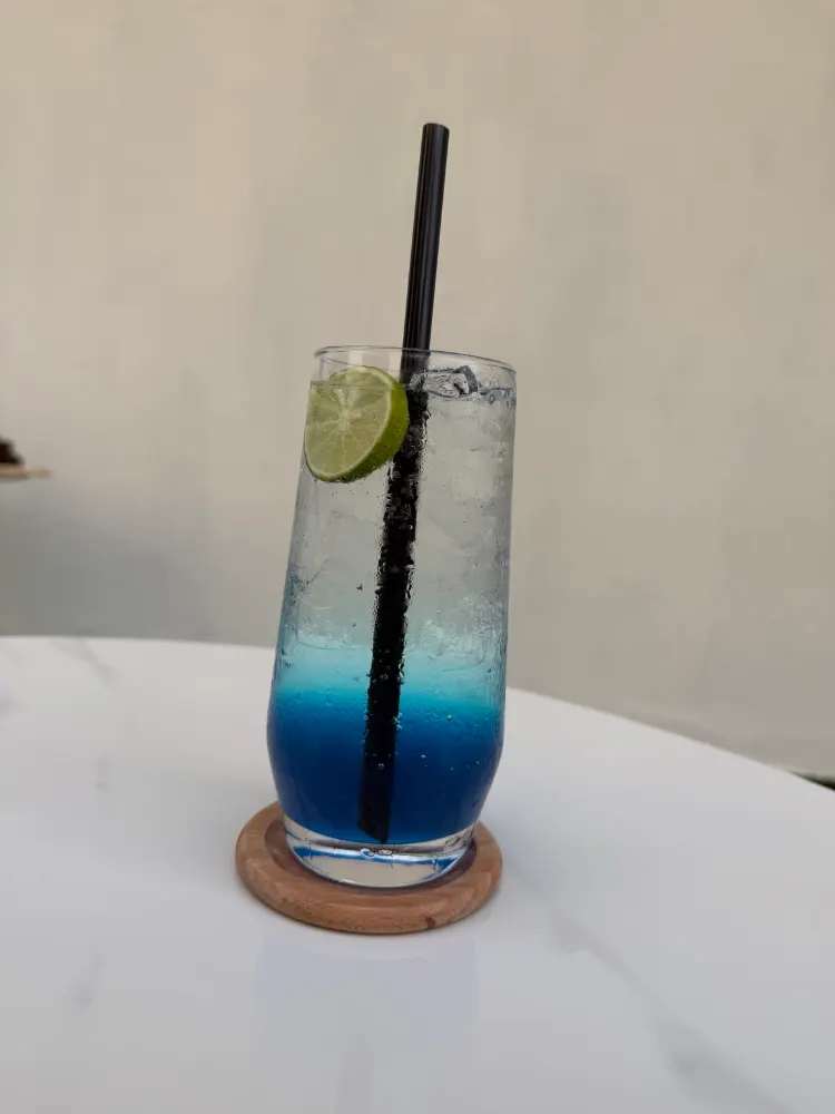 Blue Sea Quench Mojito